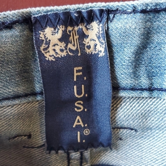 F.U.S.A.I. Classic Blue Denim Straight-Leg Jeans - Picture 4 of 10
